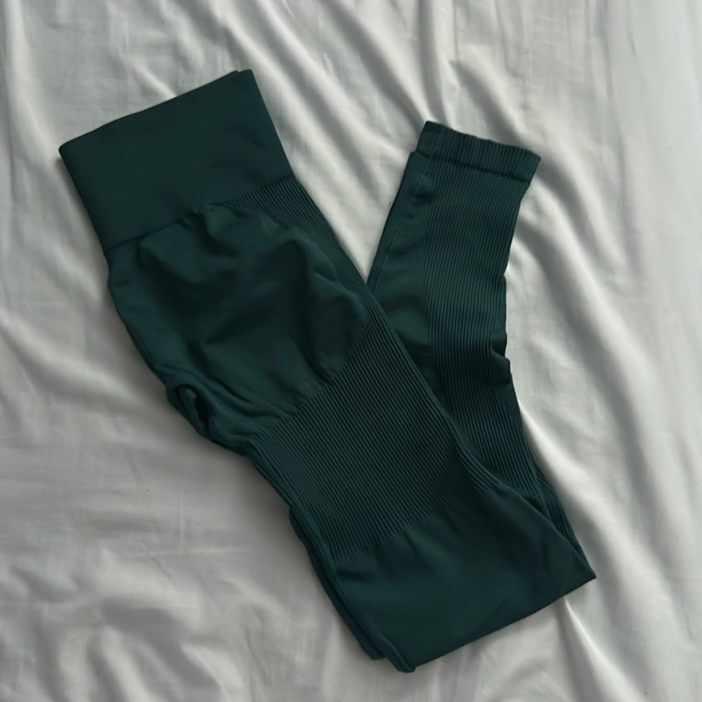Lazuli Label leggings never worn